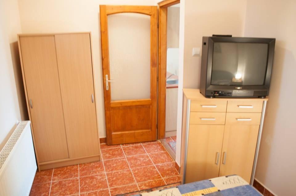 Ferienwohnung Bornemisza Kuria Tiszabecs Exterior foto